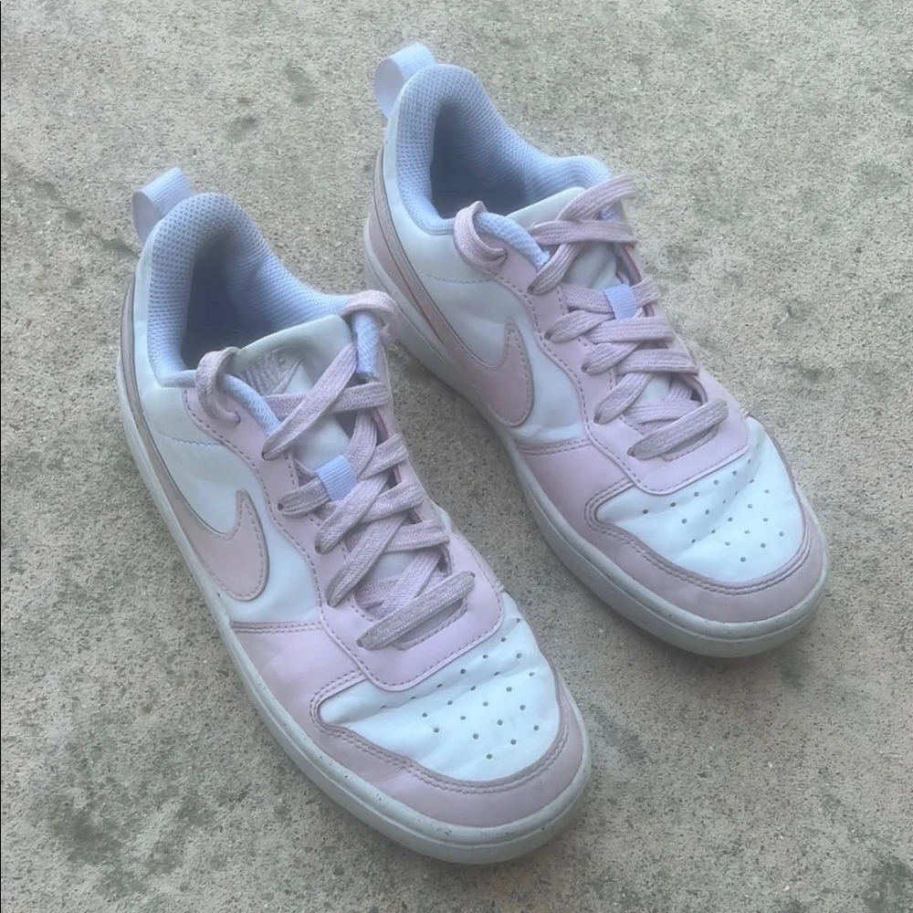 Nike Kids Court Borough Low Recraft White/Pink Sneaker Size 3.5